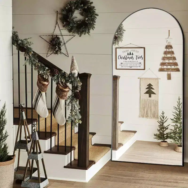 Specchio da terra ad arco nero a figura intera, 31" L x 71" H, autoportante, 1 persona