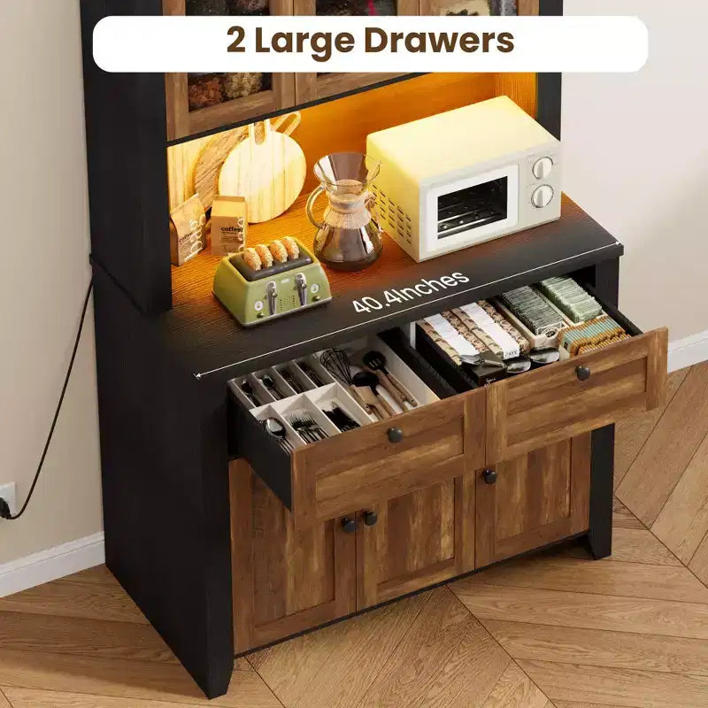 Mobile Dispensa/Credenza con Ante in Vetro e Cassetti, 168 cm di Altezza, Nero/Marrone/Bianco, con Stazione di Ricarica Integrata