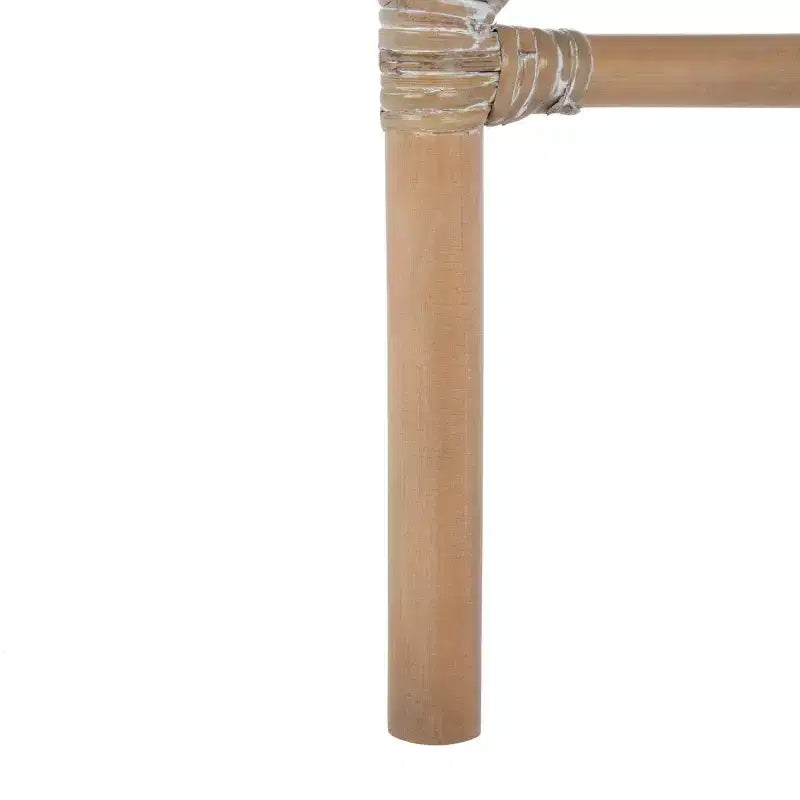 Poltrona d'accento in rattan bianco con cuscino, seduta singola