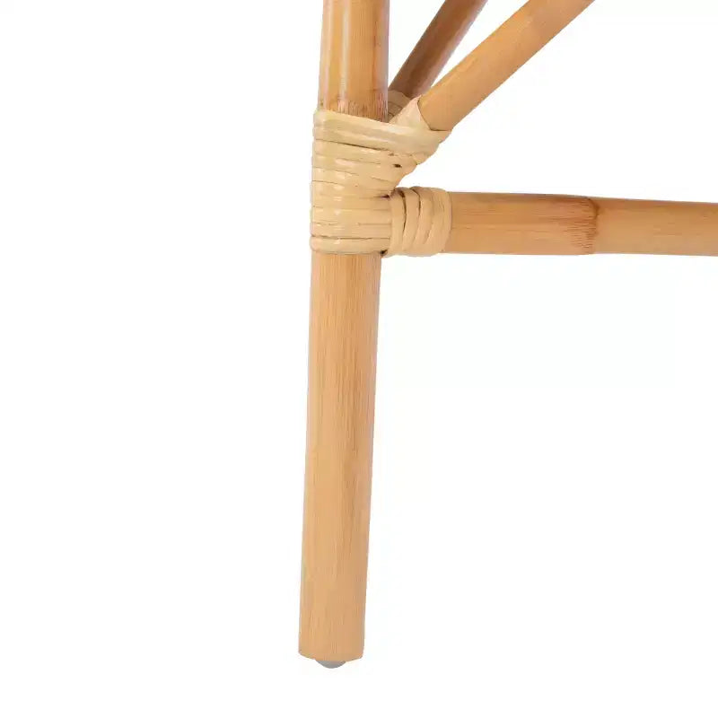 Poltrona d'accento in rattan bianco con cuscino, seduta singola