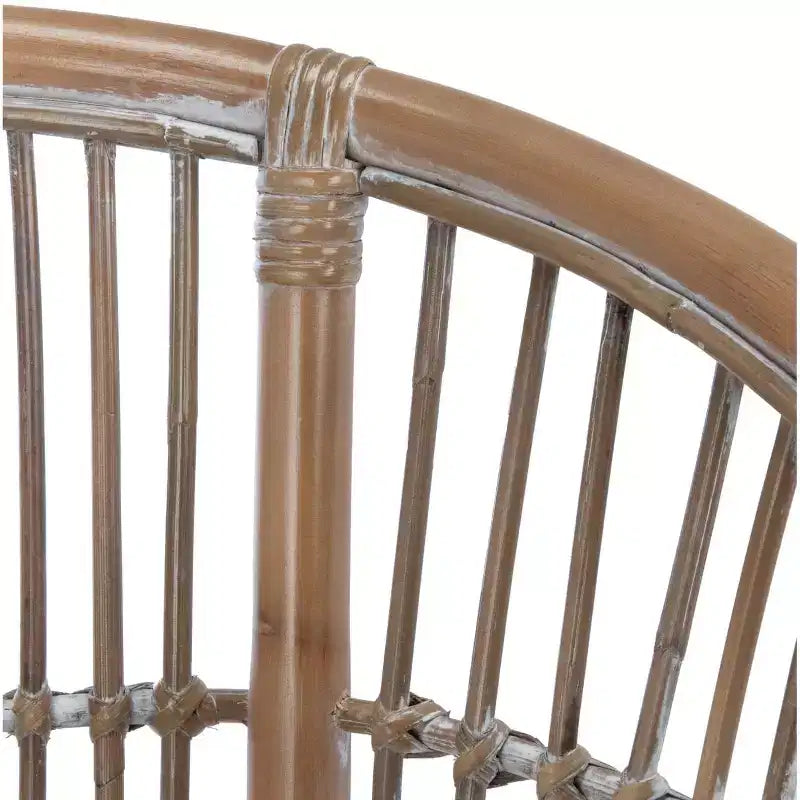 Poltrona d'accento in rattan bianco con cuscino, seduta singola