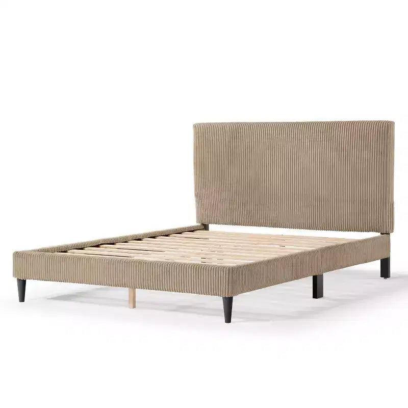 Letto a piattaforma Queen miBasics Beckman imbottito in velluto a coste con fodera rimovibile